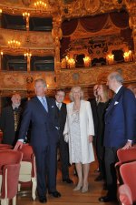 Британский Принц Чарльз и Герцогиня Корнуоллская Камилла в 'Ла Фениче'